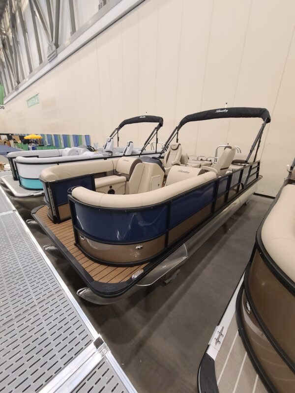 A boat with two seats and a table in the back.